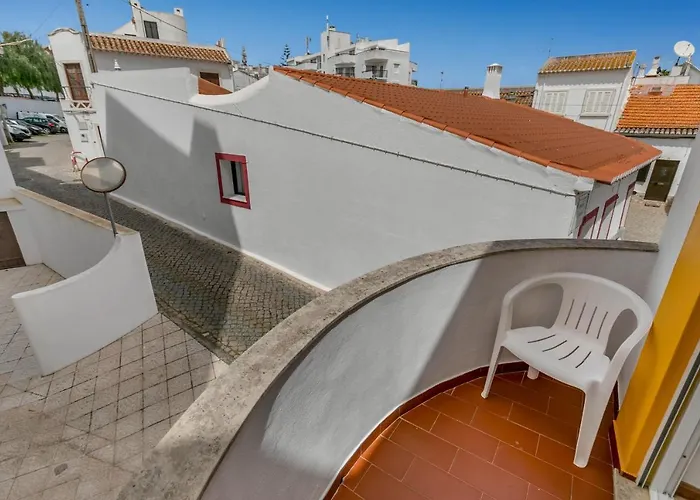 Charming - Walk To & Historic Centre Apartment Lagos