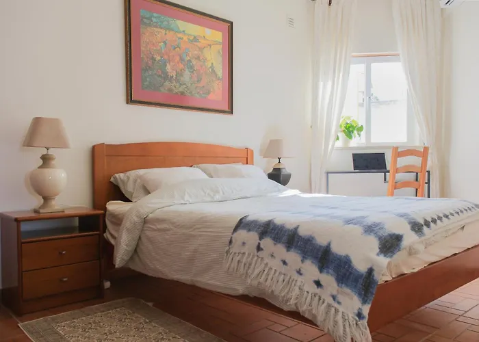 Apartment Charming - Walk To & Historic Centre *