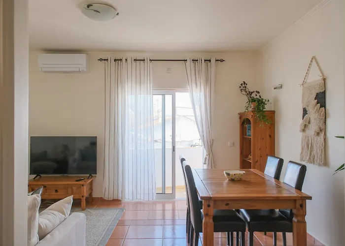 Apartment Charming - Walk To & Historic Centre