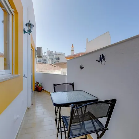 Historic Old Town With And Ocean View Apartment