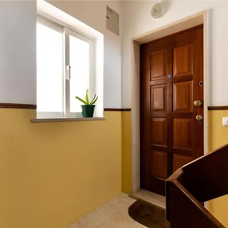 דירה Charming - Walk To & Historic Centre לאגוּ‏ש