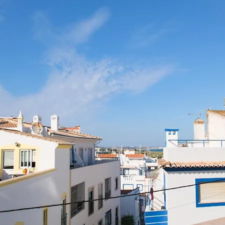Charming - Walk To & Historic Centre Apartament *